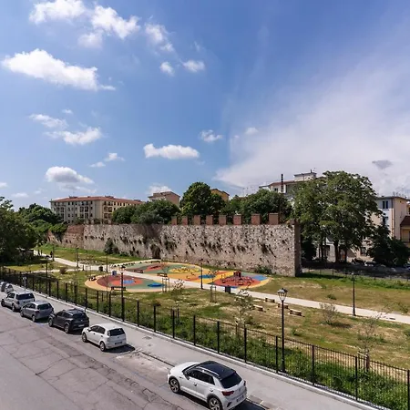 Aweshomeitaly - Park View Apartment *