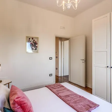 Aweshomeitaly - Park View Apartment *
